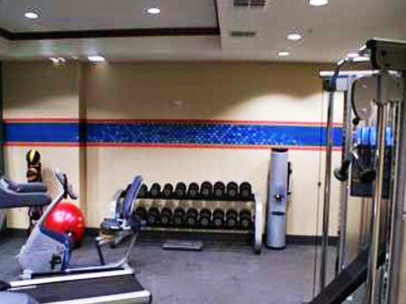 Hampton Inn&Suites Center Extérieur photo