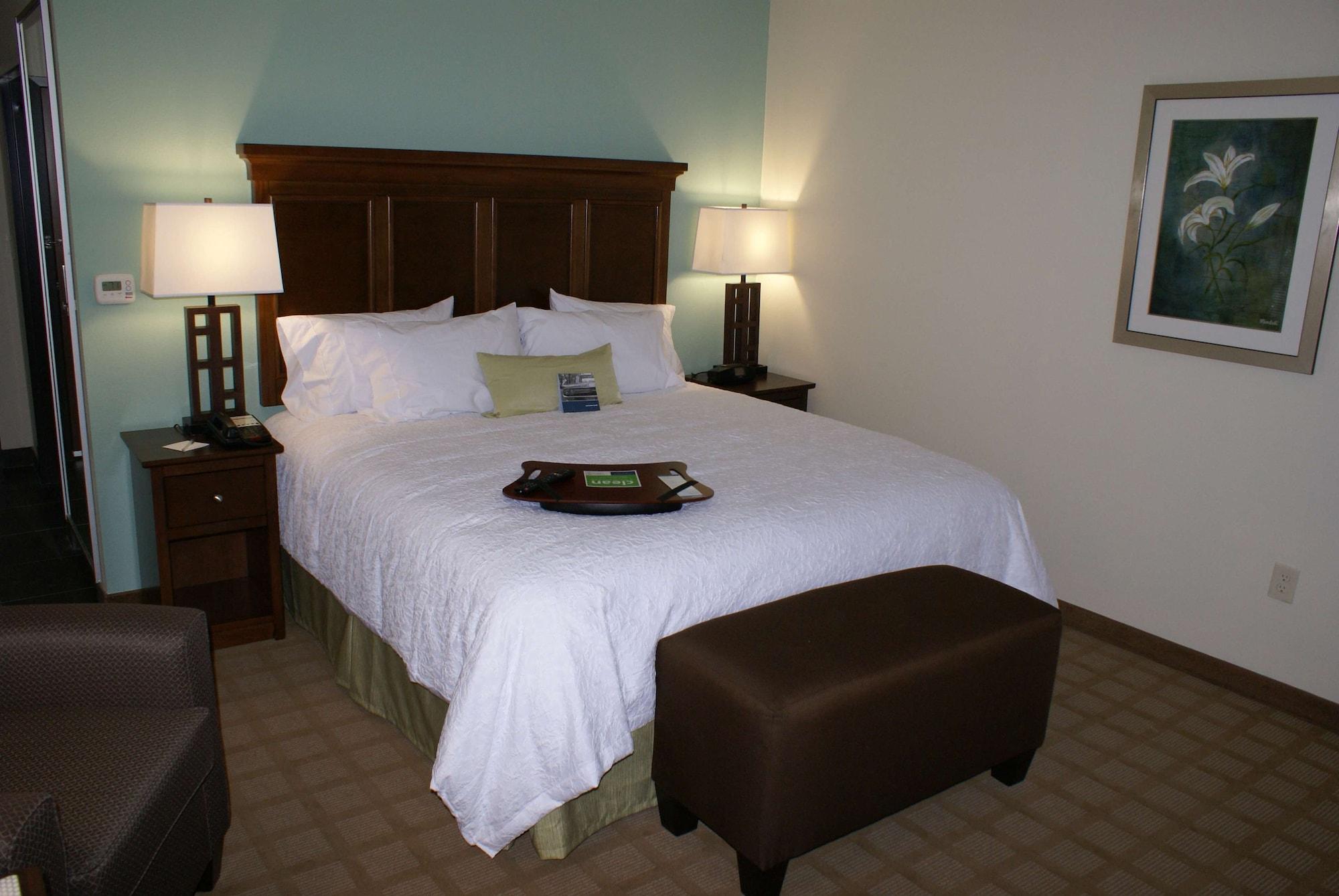 Hampton Inn&Suites Center Extérieur photo