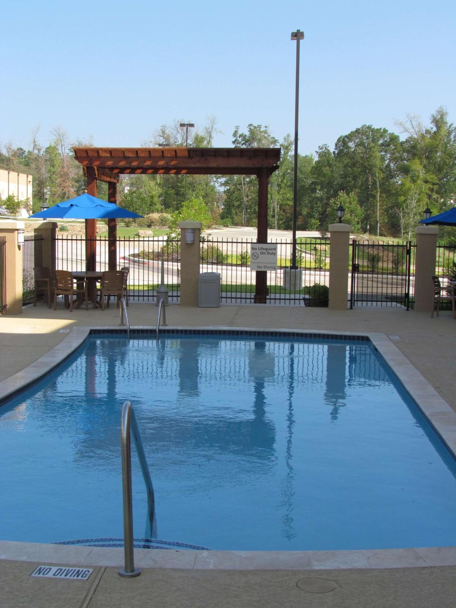 Hampton Inn&Suites Center Extérieur photo